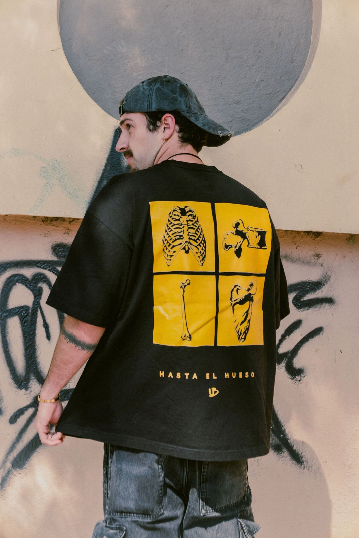 Playerasstreetwear urbana negra URBONE - Composición