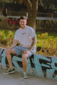 Playera streetwear urbana blanca URBONE - Huesos vivos