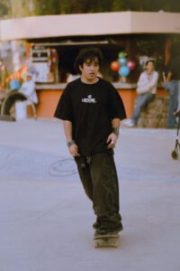 Playera streetwear urbana negra URBONE - Tigre en hueso