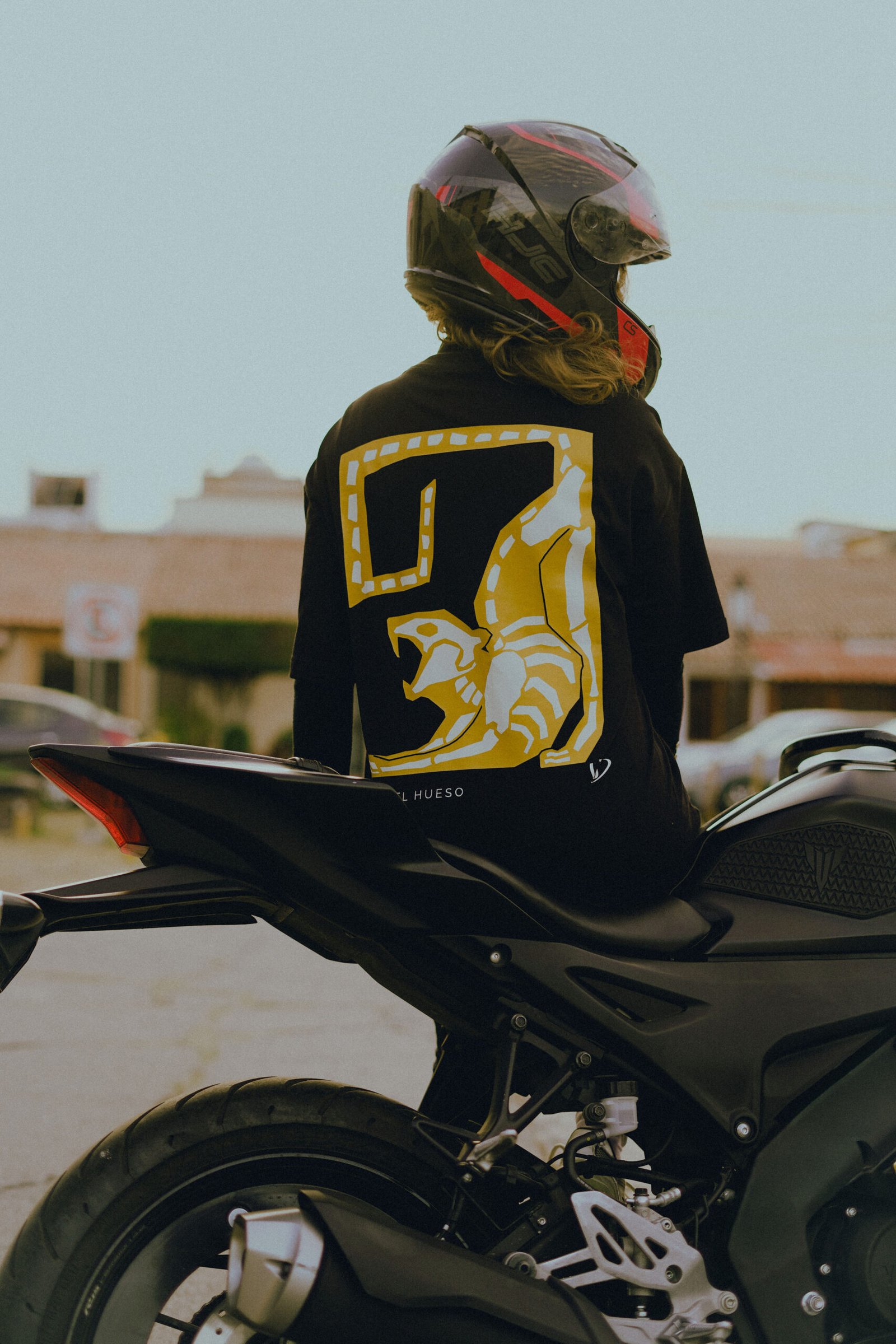 Playera streetwear urbana negra URBONE - Tigre en hueso