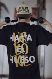 Playera streetwear urbana negra URBONE - Hasta el Hueso