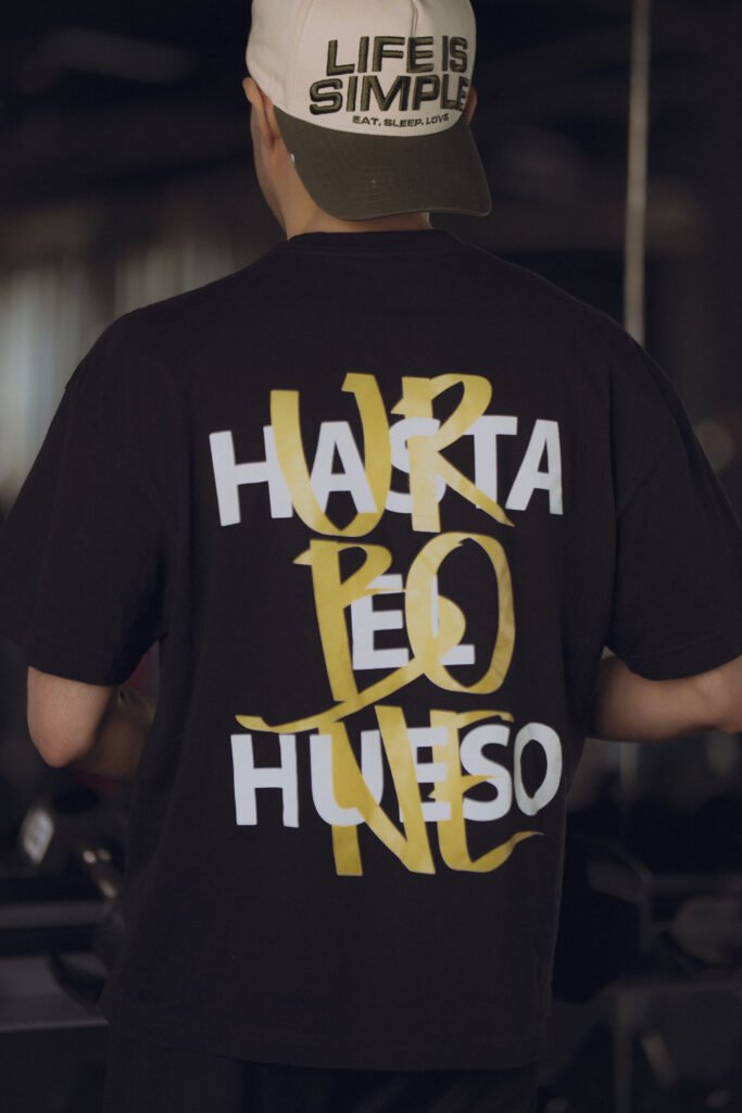 Playera streetwear urbana negra URBONE - Hasta el Hueso